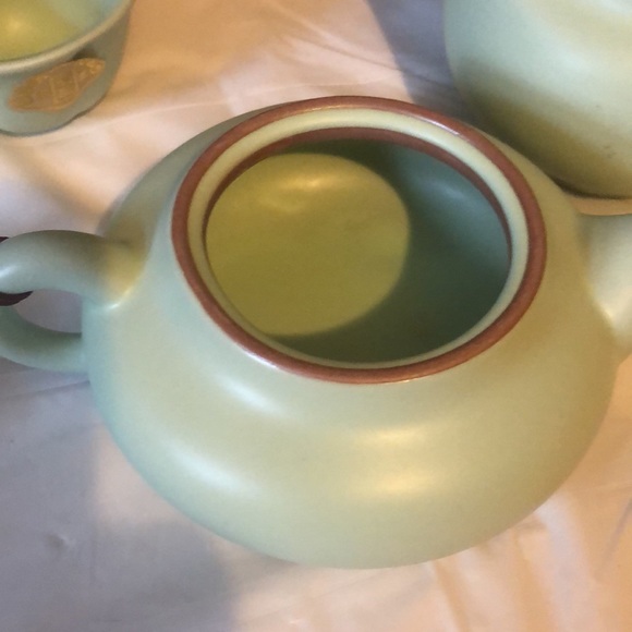 Chinese tea-set in original box; fine ceramic in gorgeous Jade green color - Picture 8 of 9